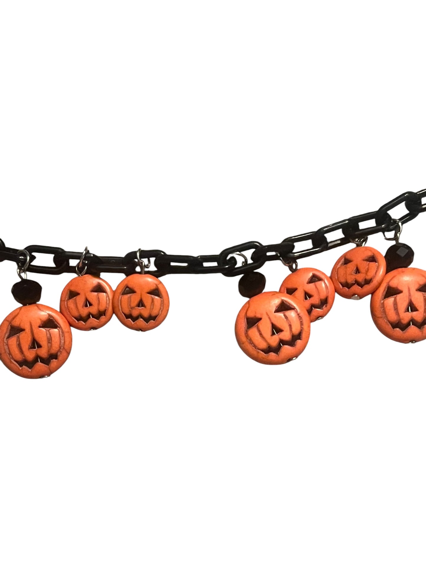 Black acrylic chain with pumpkins